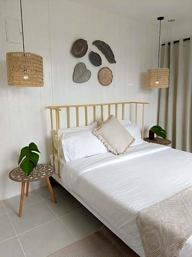 Sea Green Boutique Rooms
