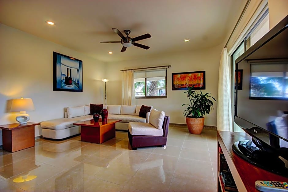 Riviera Maya Suites