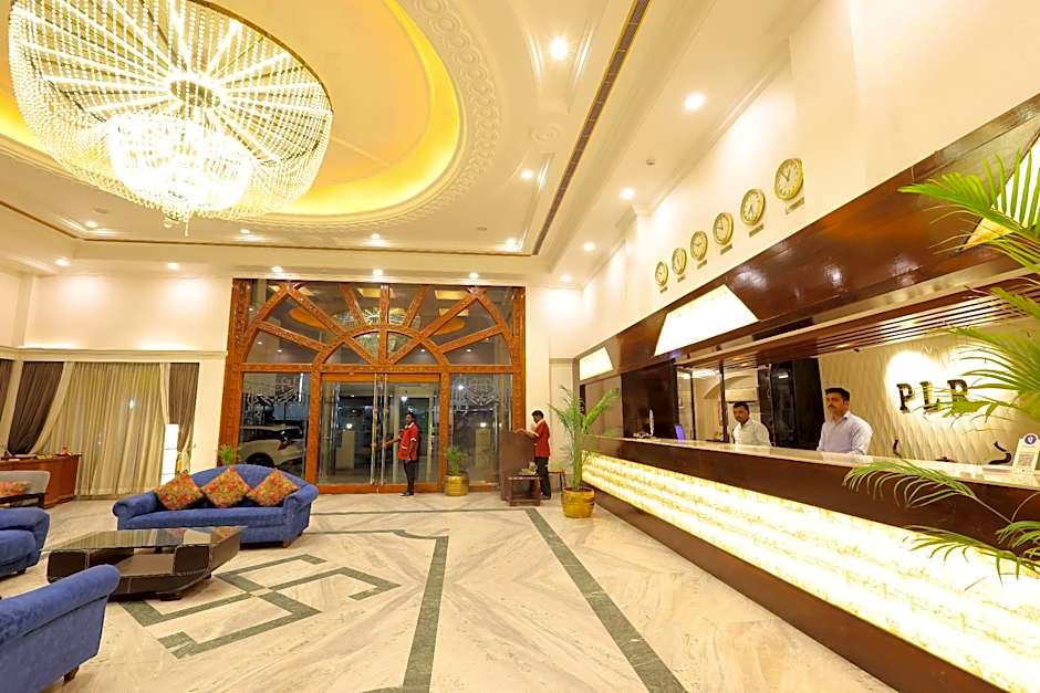 Hotel PLR Grand