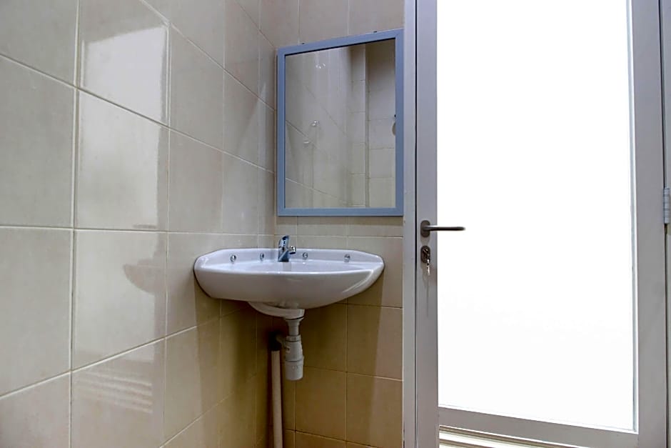 RedDoorz near Jogja City Mall 3