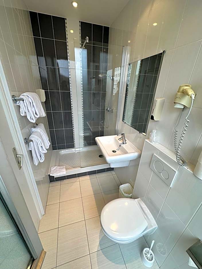 Hotel Richmond Gare du Nord