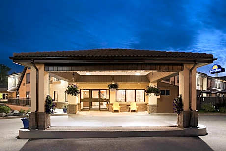 Days Inn by Wyndham Miramichi NB