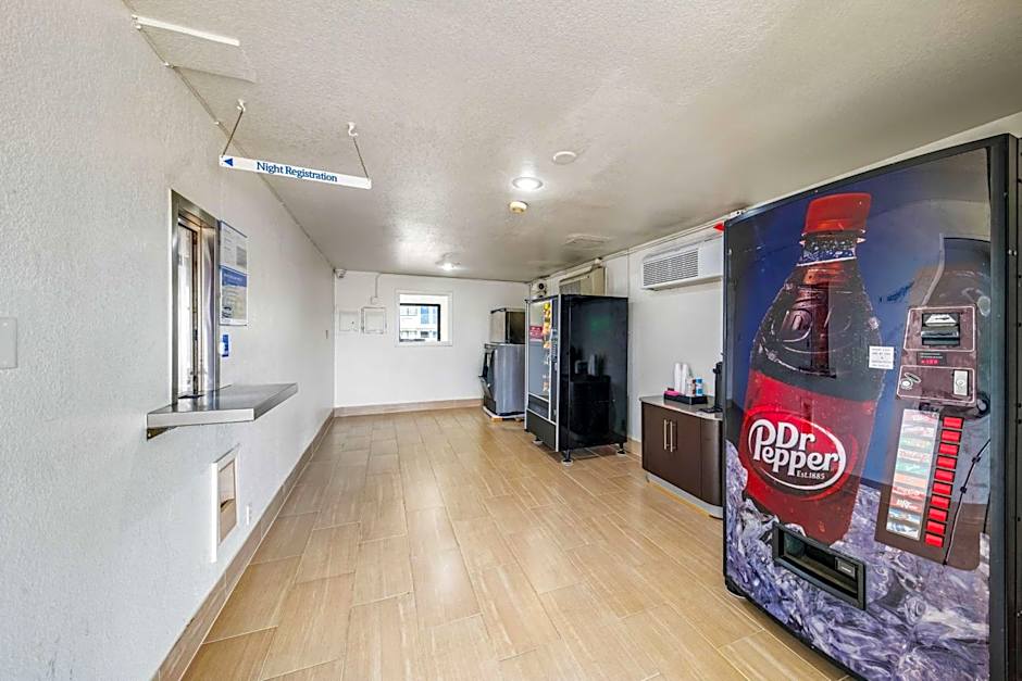 Motel 6-Greenville, TX