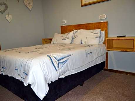 Double or Twin Room with Garden View