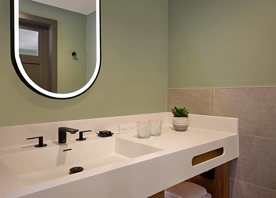 The Reach at Piccadilly, Manchester, a Tribute Portfolio Hotel