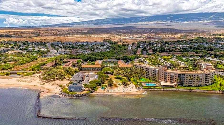 3mins Walk to Beach! Laundry, Pool, Hot Tub & More
