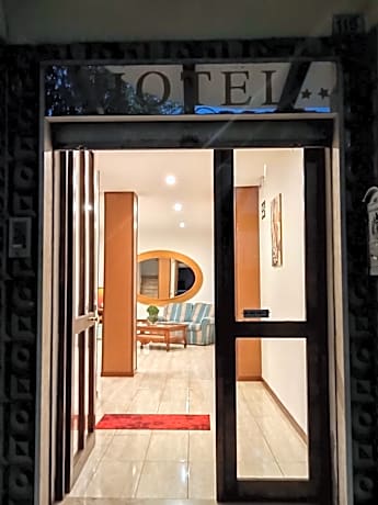Hotel Mondial 2