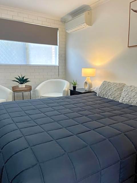 Estelle Kramer Motel