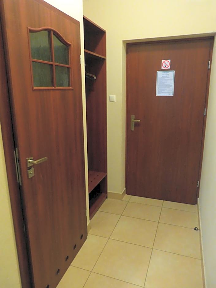 Dom Wycieczkowy PTTK "TURYSTA"