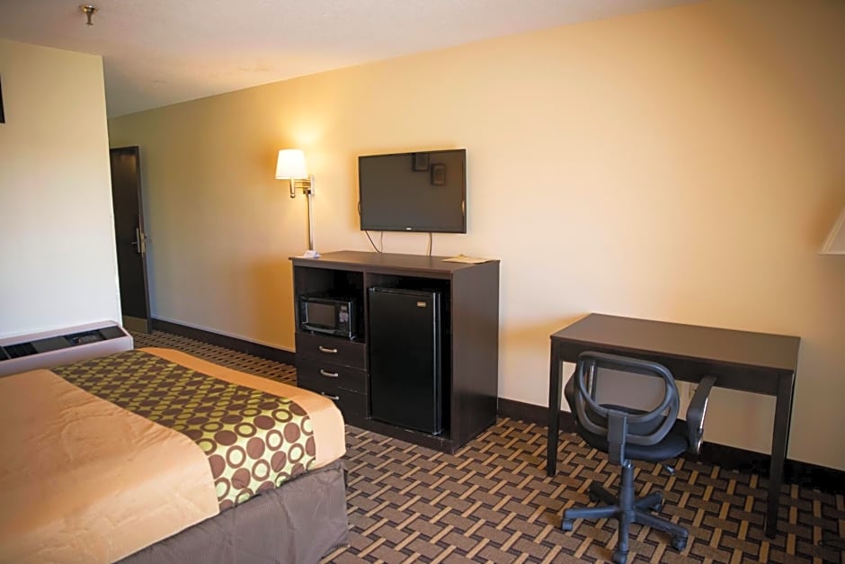 Ahoskie Inn