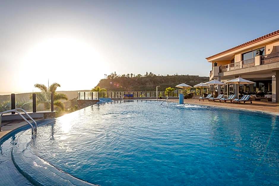 Casa León Royal Retreat