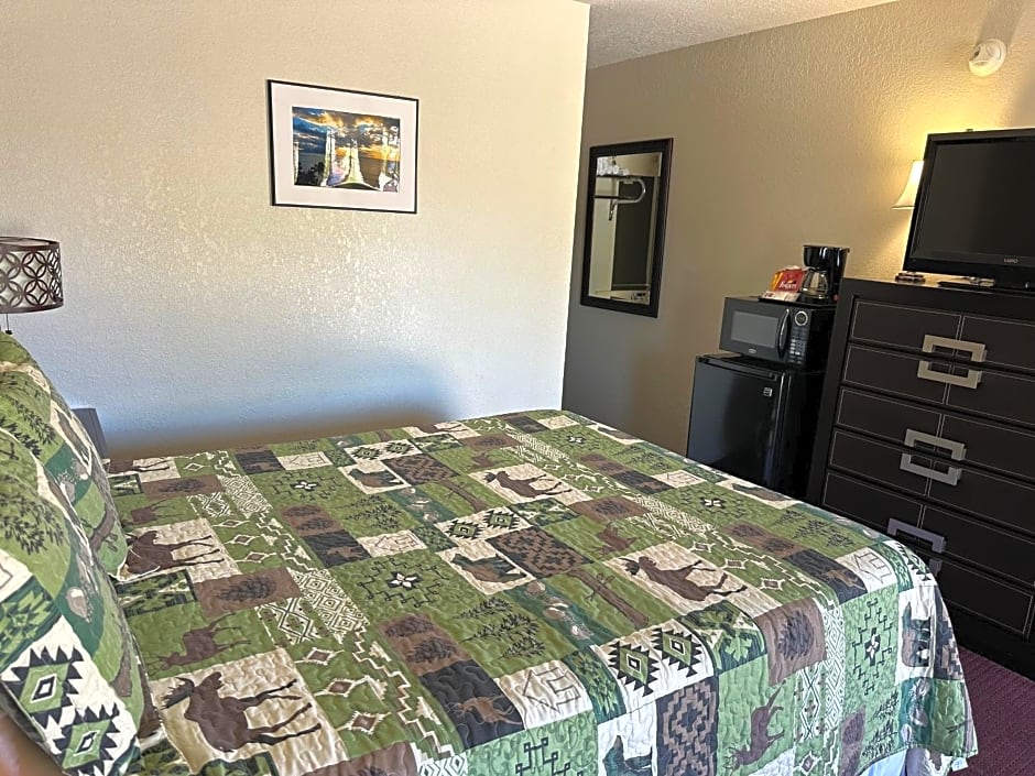 Sunset Inn and Suites