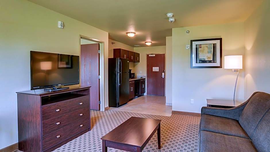 Cobblestone Inn & Suites-Kersey