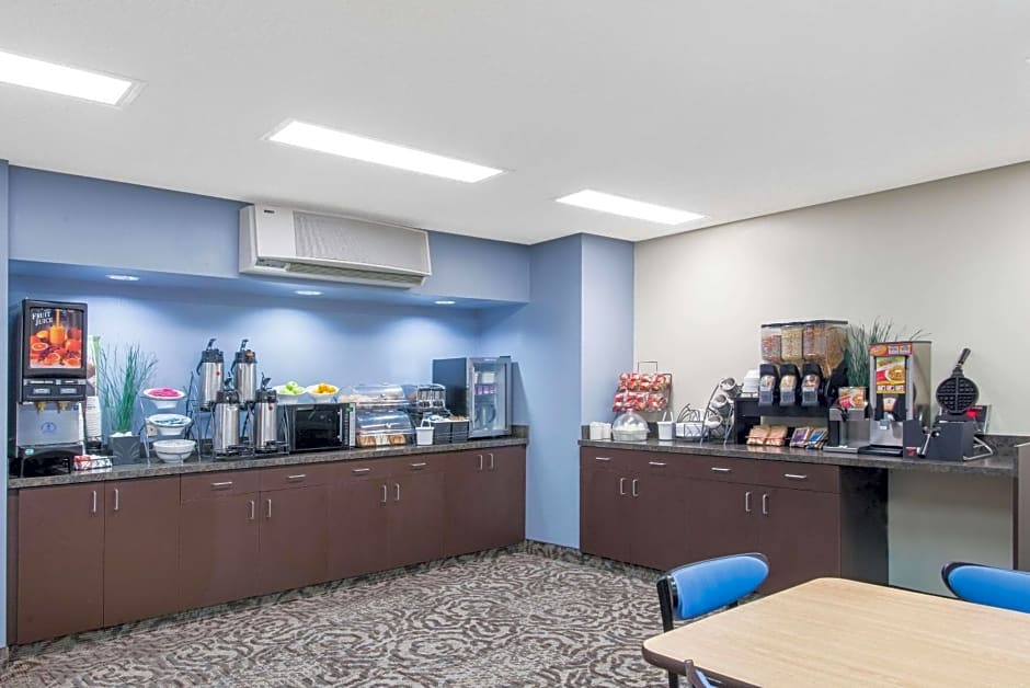 Microtel Inn & Suites by Wyndham