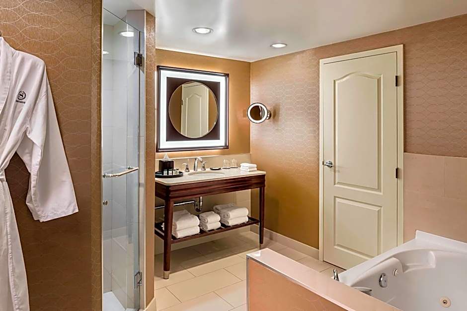 Sheraton Suites Calgary Eau Claire