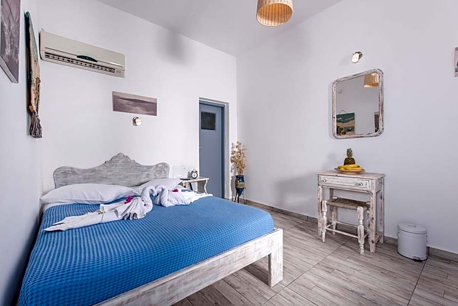 Maryloujohn Villas Oia