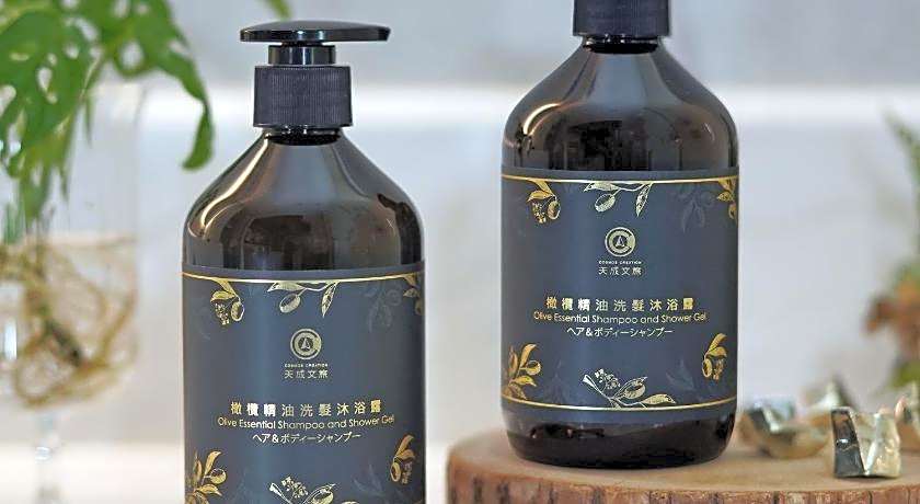 Hua Shan Din by Cosmos Cretion - Huashan 1914 Creative Park