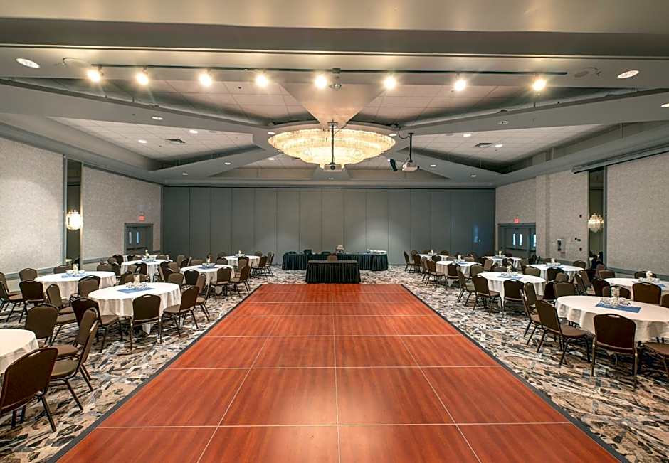Coast Lethbridge Hotel & Conference Centre