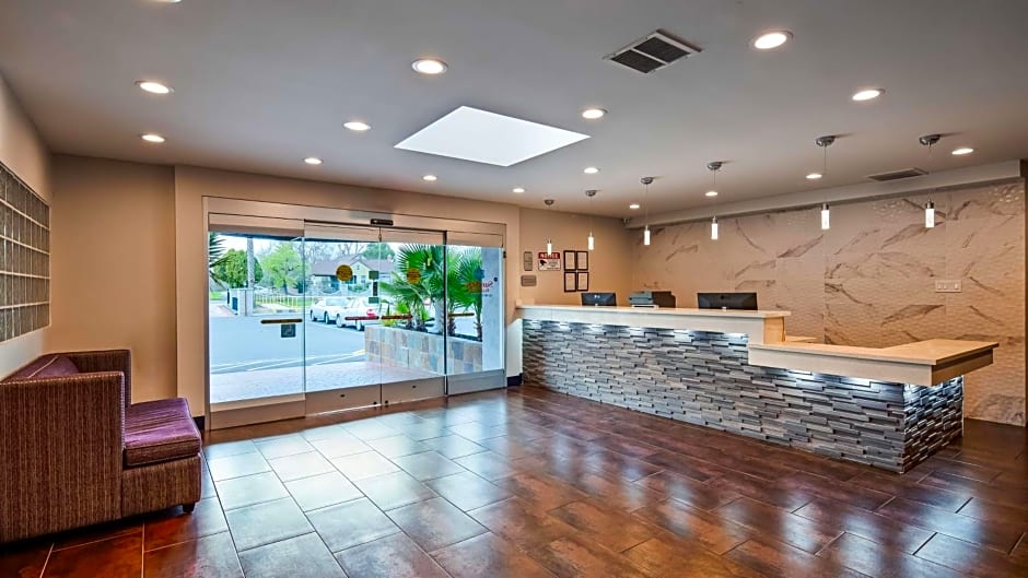 SureStay Plus Hotel by Best Western Sacramento Cal Expo