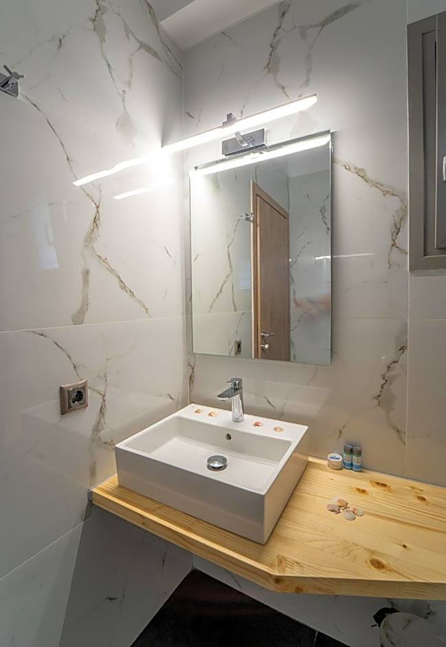 CARLOS MANSION LUXURY SUITES