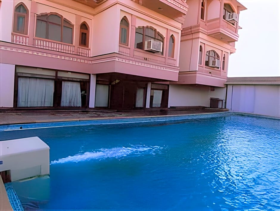 Hotel Raj Vilas Place