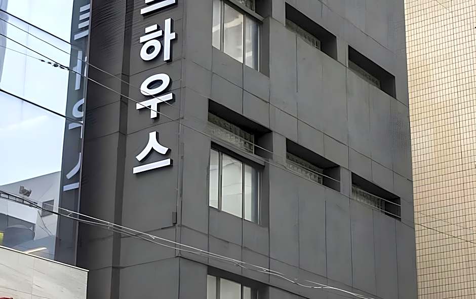One Way Guesthouse Busan