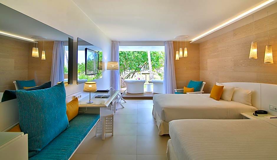 La Creole Beach Hotel & Spa