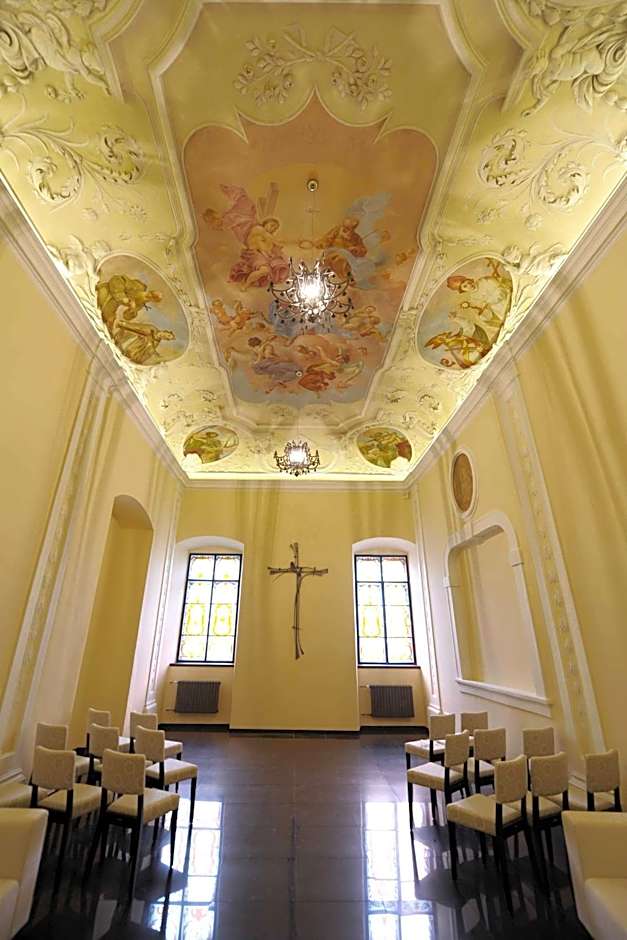 Chateau Herálec Boutique Hotel & Spa by L'Occitane