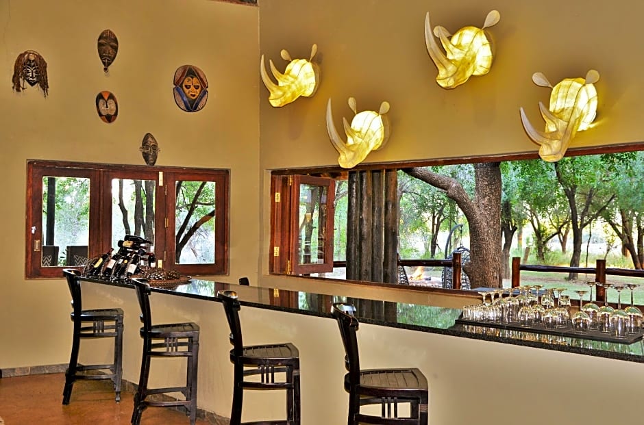 Black Rhino Game Lodge