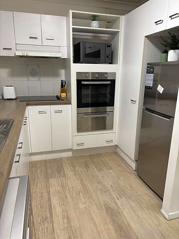 Oceanside Cove Holiday Apartments