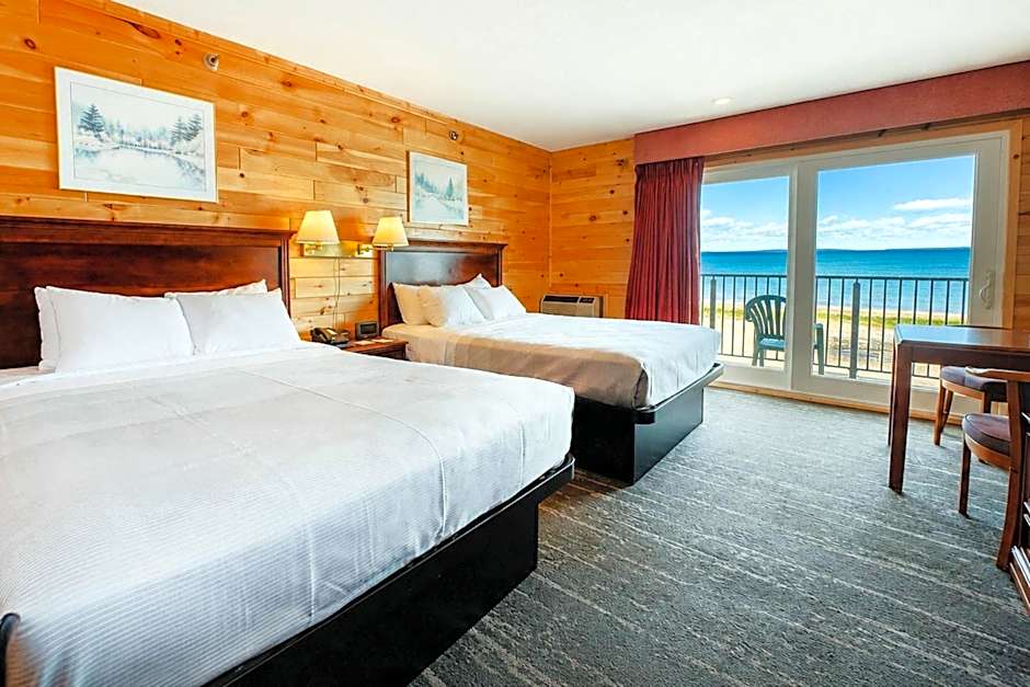 Quality Inn & Suites Mackinaw City Beachfront