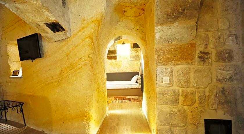 Acropolis Cave Suites