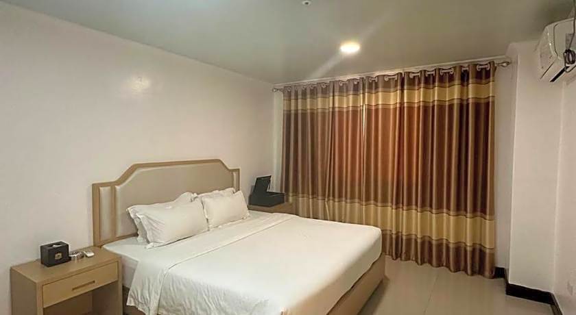 PUNTA CLARK HOTEL