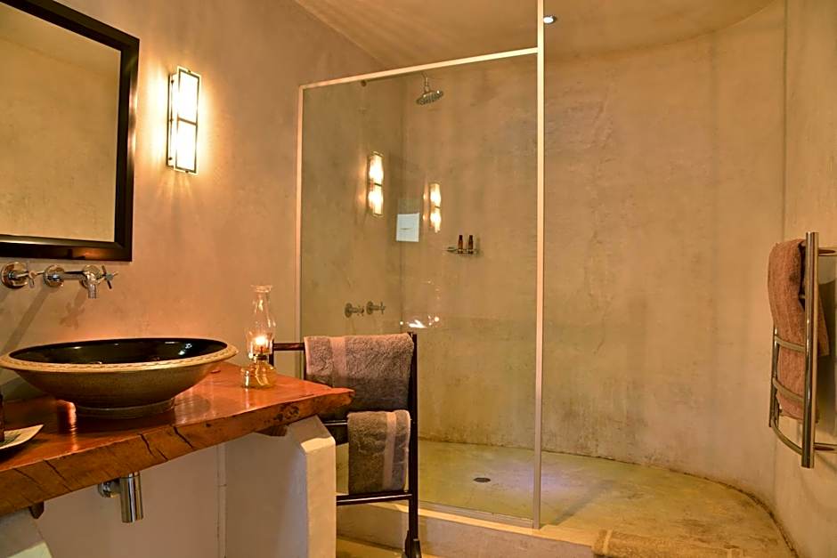 Sibuya Game Reserve and Lodge