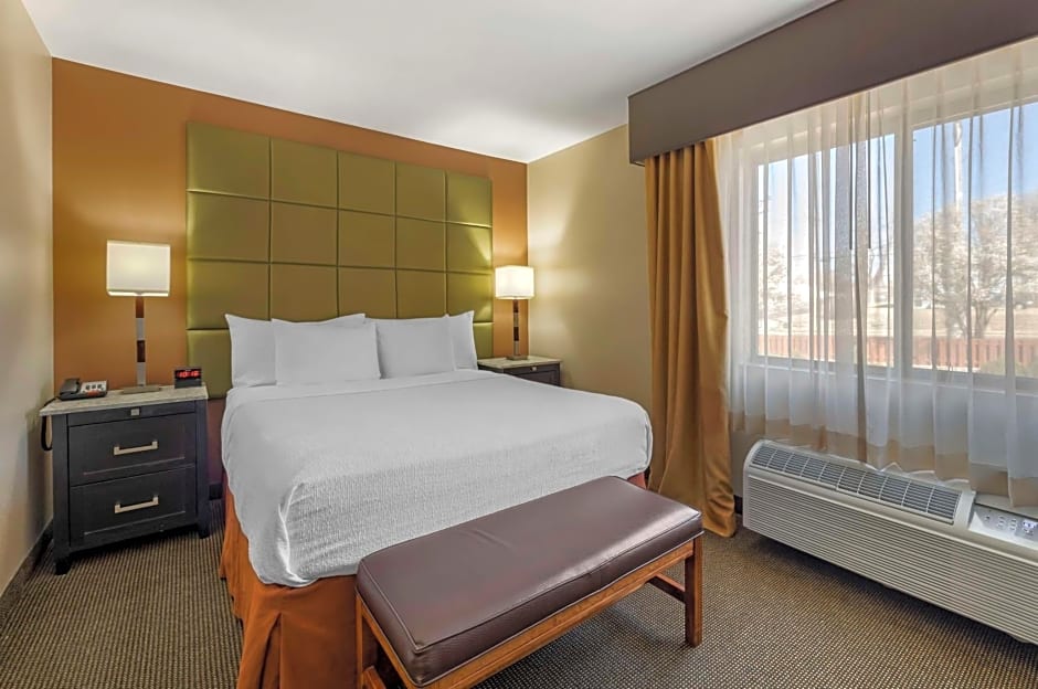 Best Western Plus Country Inn & Suites