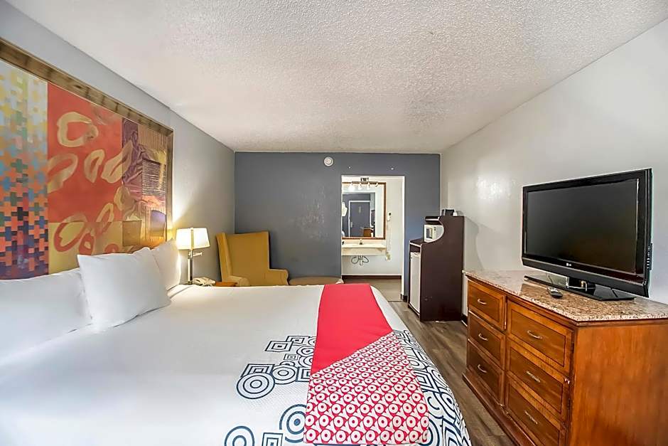 Hotel O Daylight Inn Elkhart I-90, IN