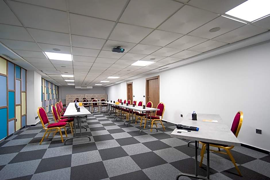 Oum Palace Hotel & Spa