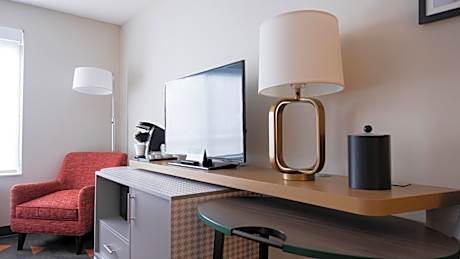 Double Room with Two Double Beds - Hearing Accessible/Non-Smoking