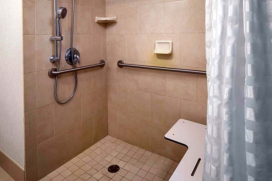 Hyatt Place Long Island East End