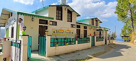 Wood Castle Luxury Home Stay