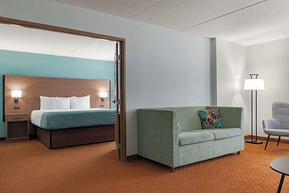 Wingate by Wyndham Louisville East