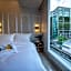 A Residence @ Between Hilton & Cititel Hotel