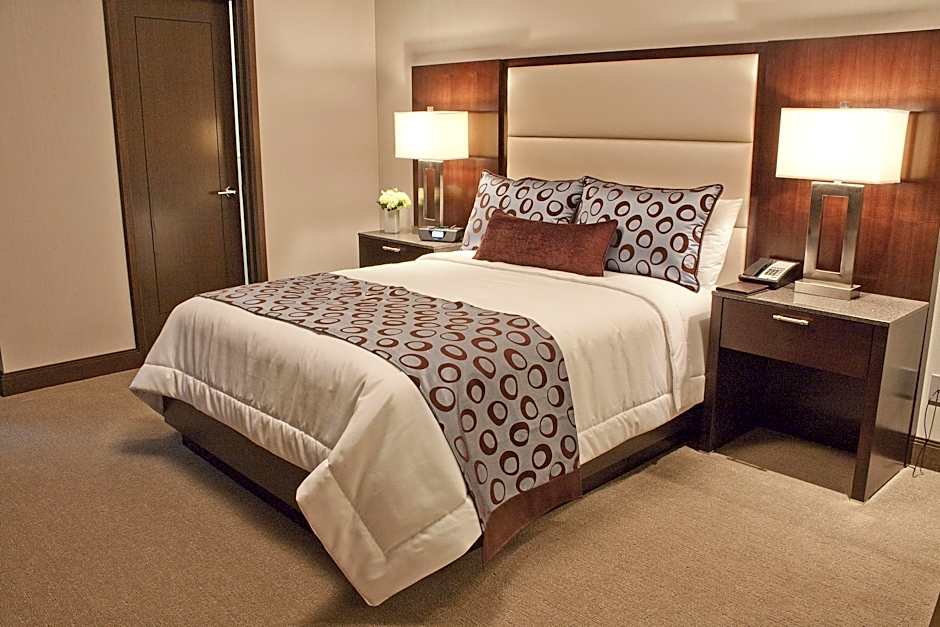 The Pearl New York