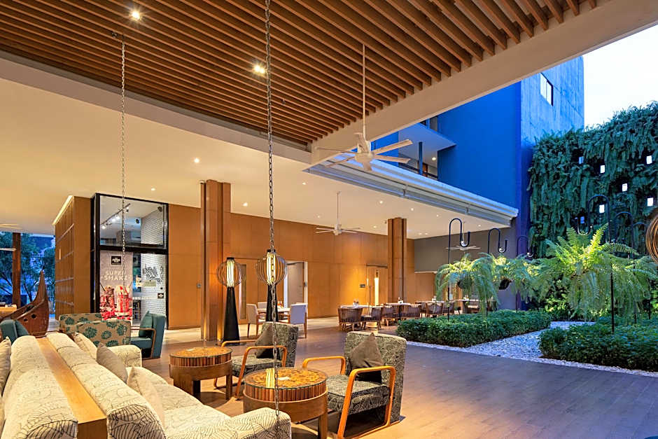 Holiday Inn Express Phuket Patong Beach Central By IHG