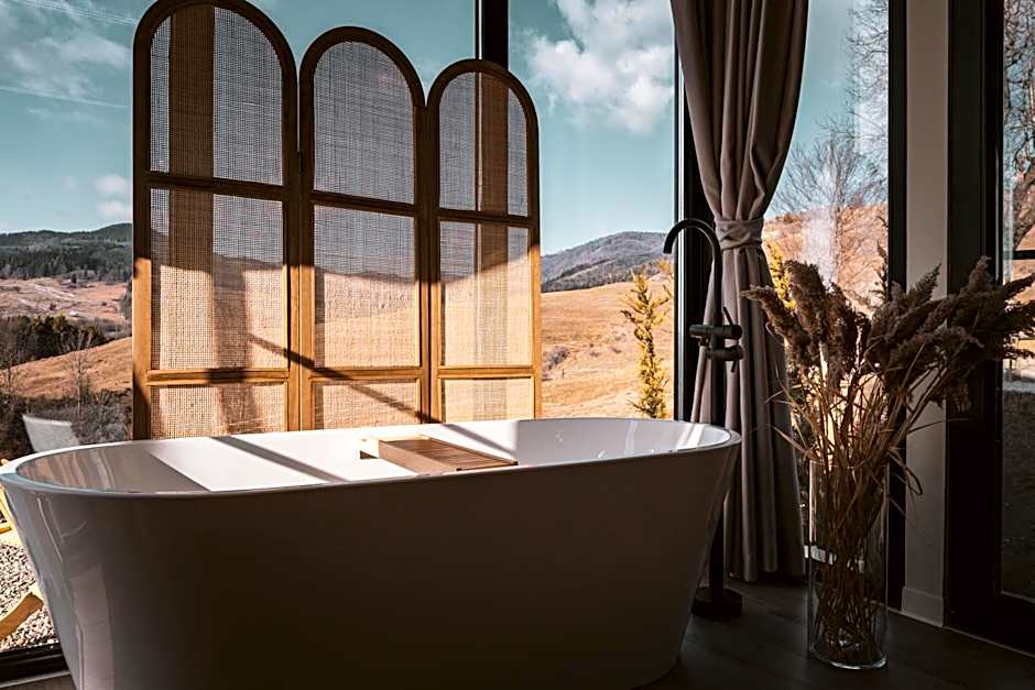 Moon Valley Comarnic