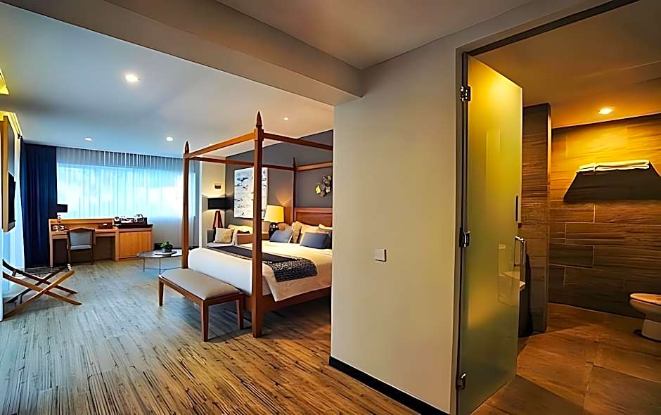 The Cakra Hotel