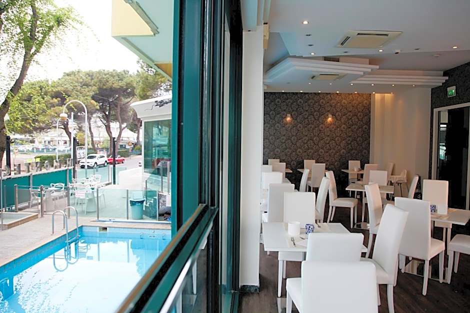 Hotel Montecarlo - Vista Mare con Area Fitness