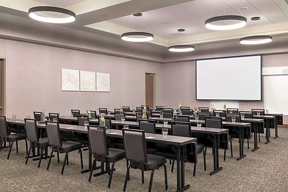 Home2 Suites by Hilton Denver Downtown Convention Center