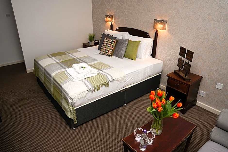 Hotel Samrat, Jabalpur