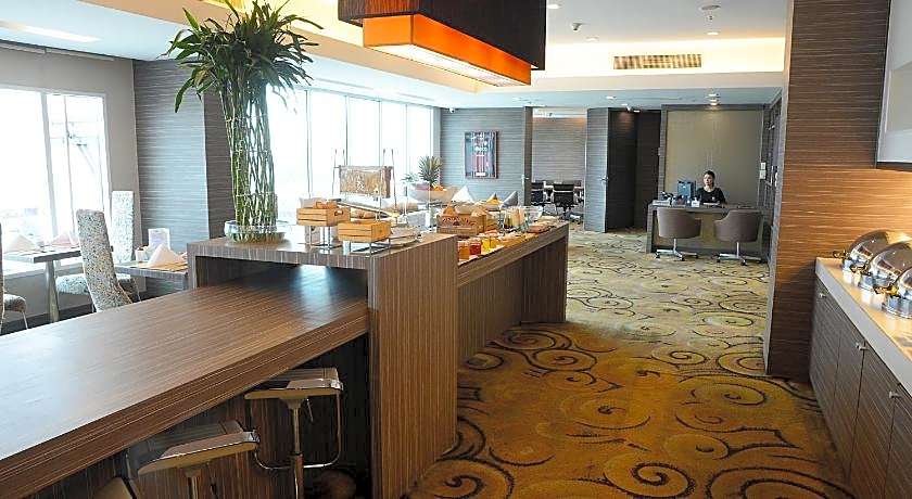 Novotel Bangkok Impact Hotel